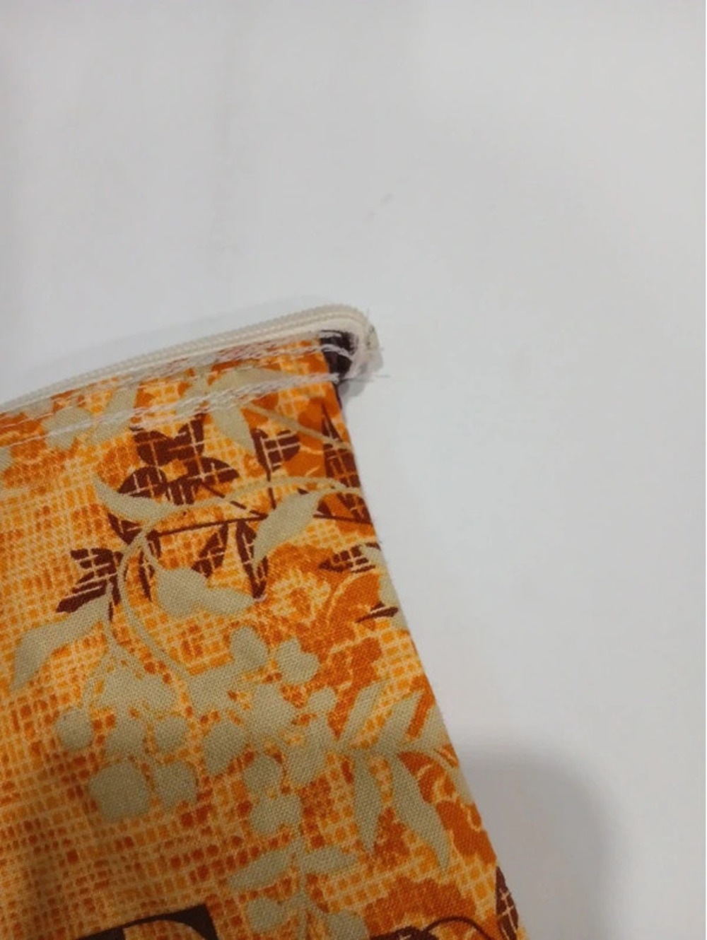 Handmade makeup storage bag - Picture 6 of 10